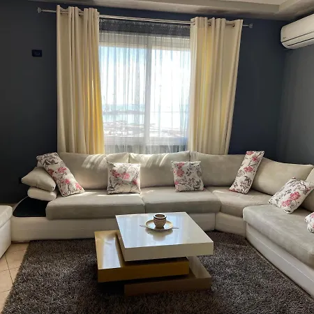 Durres Home * Durrës